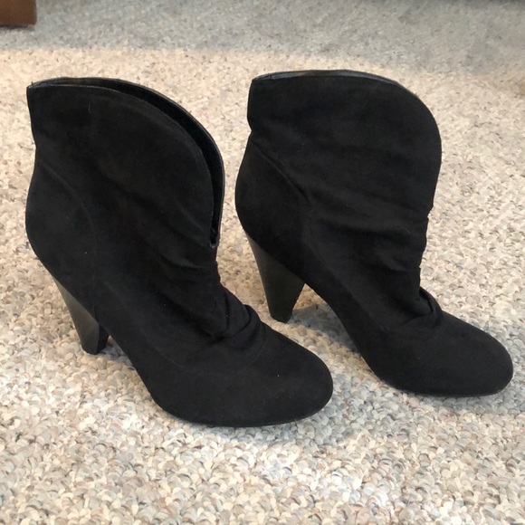 Boots - Picture 1 of 4